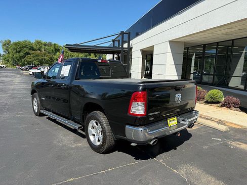 Used 2022 RAM 1500 2WD Quad Cab image 3