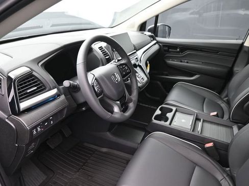 New 2026 Honda Odyssey Touring image 33
