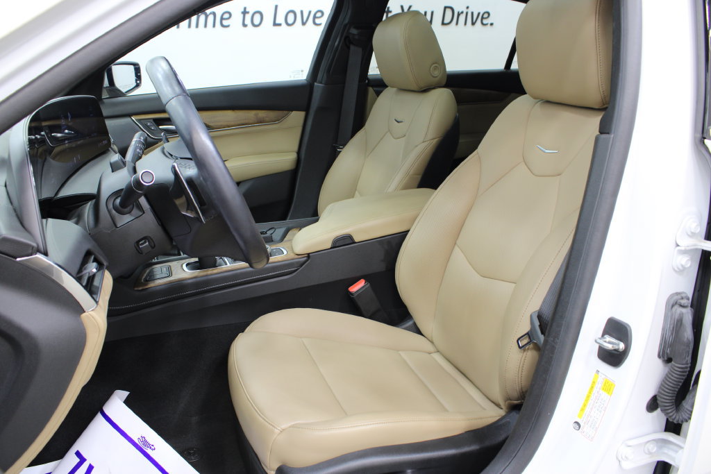 Used 2025 Cadillac CT5 Premium Luxury w/ Sun And Sound Package RWD image 14