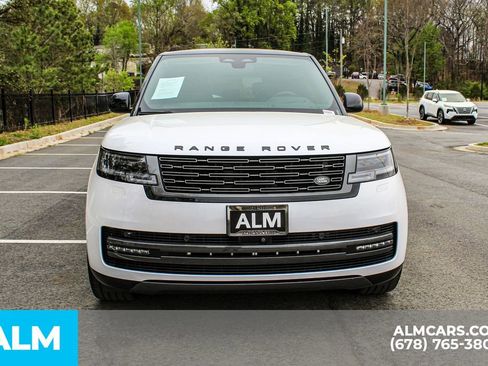 Used 2024 Land Rover Range Rover Long Wheelbase Autobiography image 9