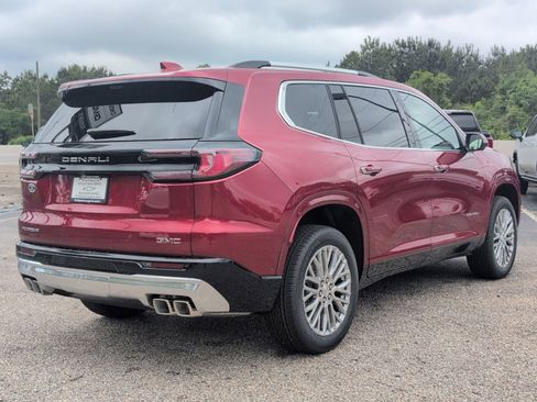 New 2026 GMC Acadia Denali FWD image 6