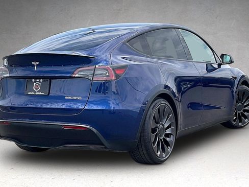 Used 2023 Tesla Model Y Performance AWD/4WD image 34
