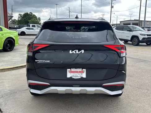 Used 2025 Kia Sportage EX w/ Premium Package FWD image 6