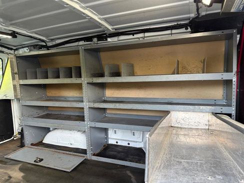 Used 2014 Ford E-150 and Econoline 150 w/ Power Group image 22