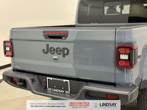 New 2026 Jeep Gladiator Sport image 9