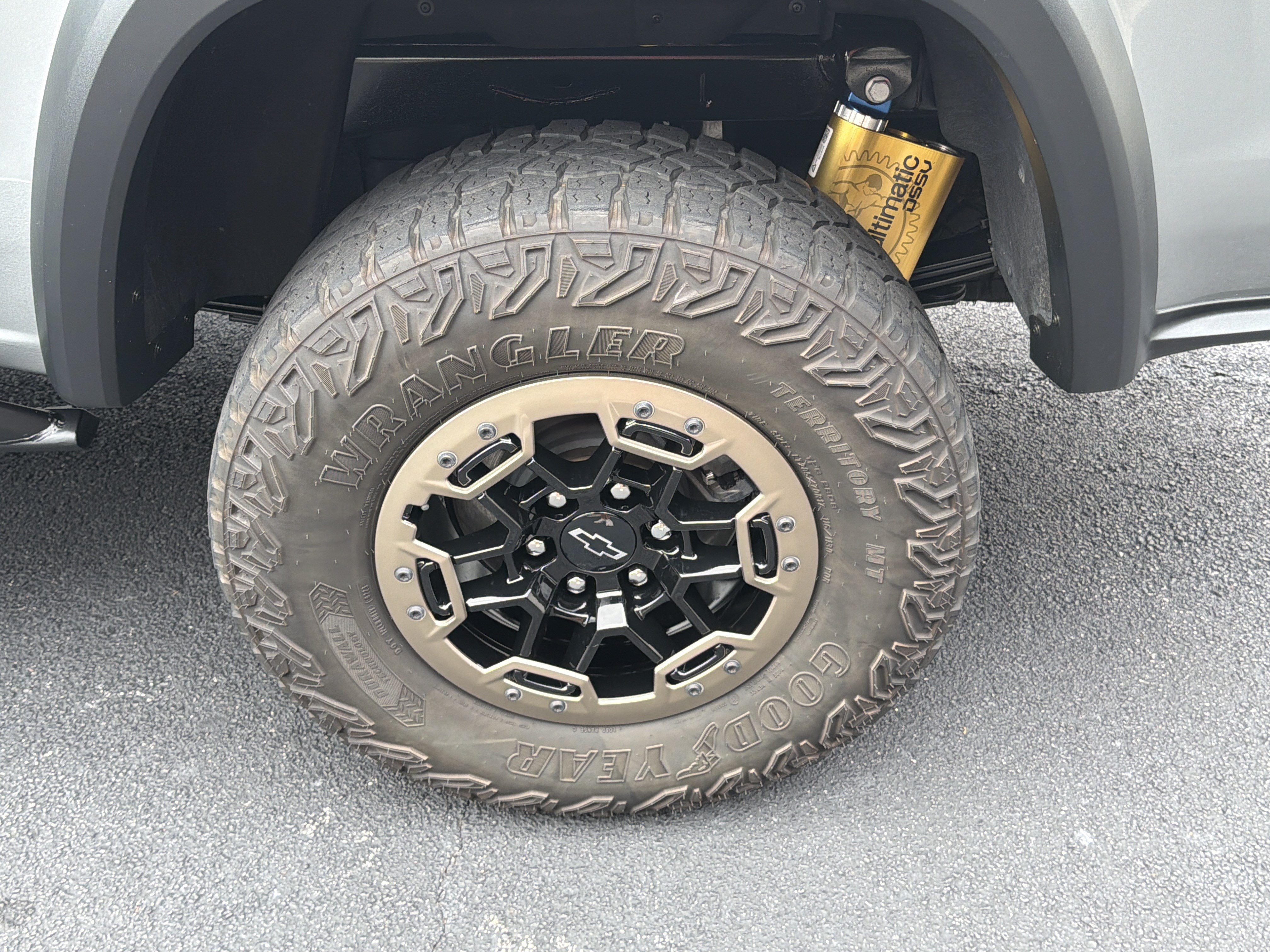 Used 2023 Chevrolet Colorado ZR2 w/ Desert Boss Special Edition AWD/4WD image 19