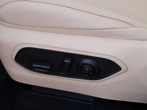 New 2025 Jeep Grand Cherokee Limited image 13