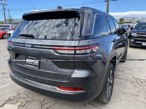 Used 2022 Jeep Grand Cherokee Limited 4xe AWD/4WD image 11