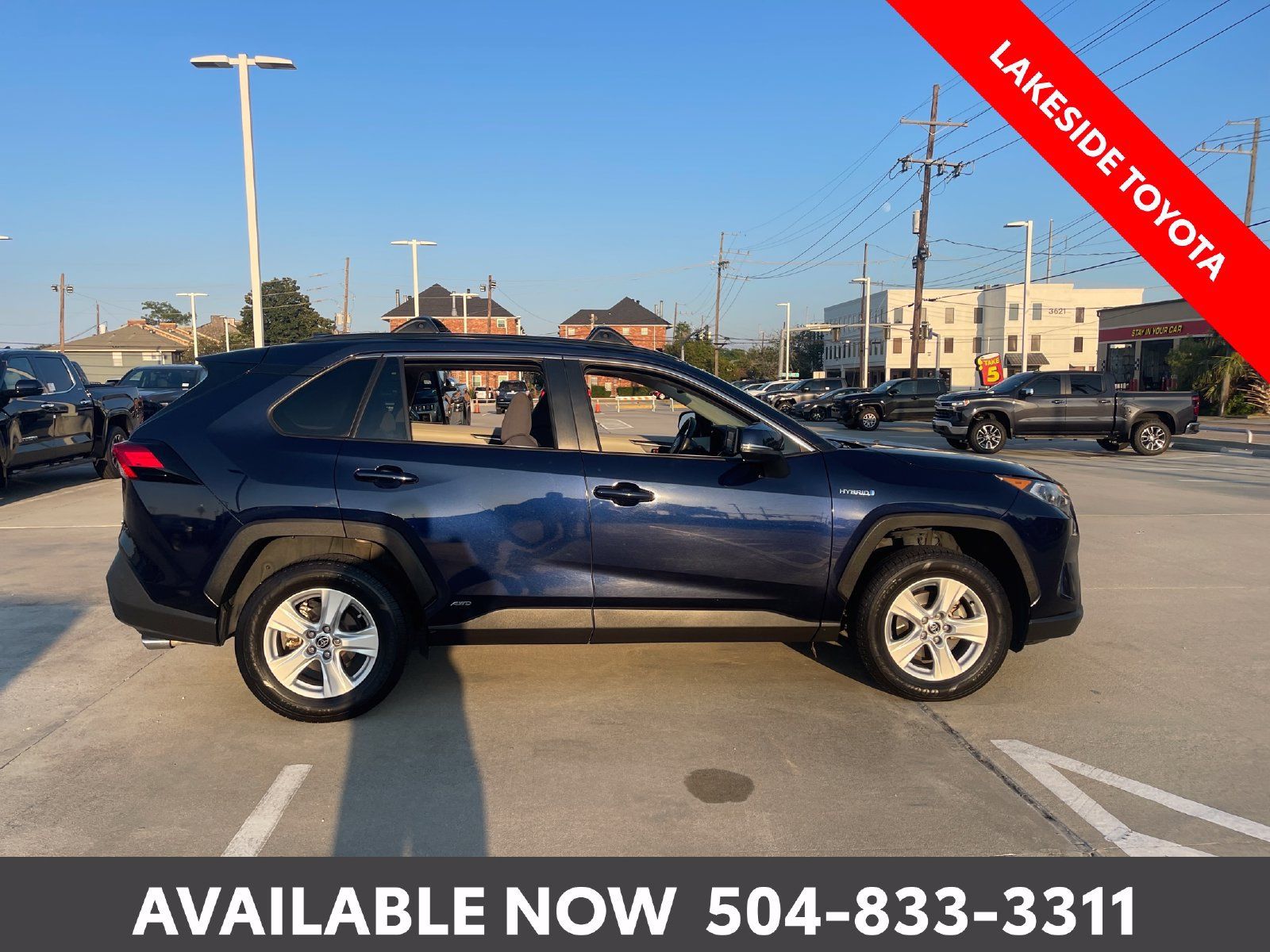 Used 2021 Toyota RAV4 XLE w/ Convenience Package AWD/4WD image 6
