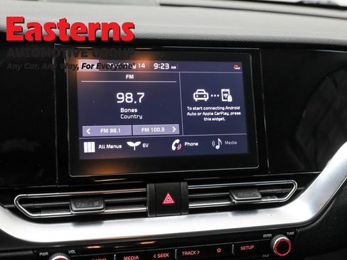 Used 2021 Kia Niro EX w/ Cold Weather Package image 19