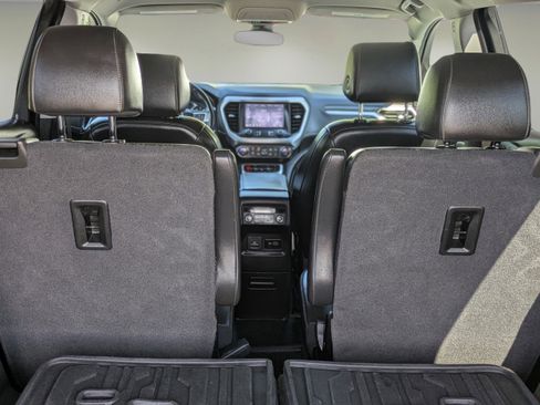 Used 2021 GMC Acadia SLT w/ Preferred Package image 11