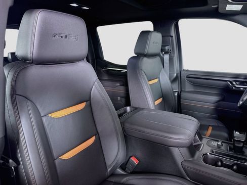 New 2026 GMC Sierra 1500 AT4 w/ AT4 Premium Package AWD/4WD image 29