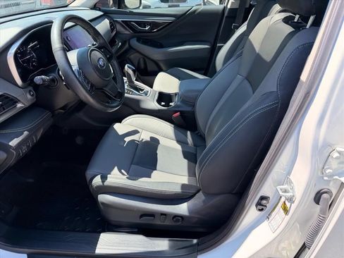 Used 2025 Subaru Outback Onyx Edition XT AWD/4WD image 8
