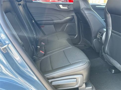 New 2025 Ford Escape SE image 15
