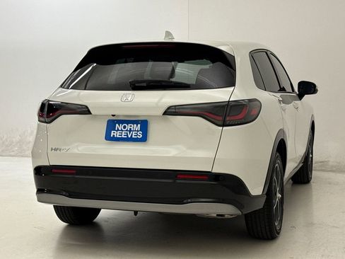Certified 2025 Honda HR-V EX-L image 9