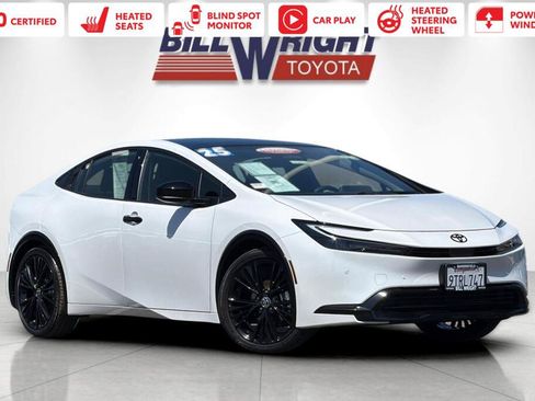 Certified 2025 Toyota Prius FWD image 1
