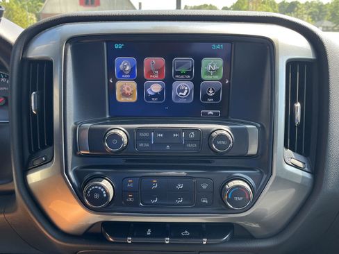 Used 2019 Chevrolet Silverado 1500 LT AWD/4WD image 12