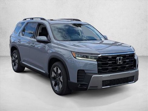 New 2026 Honda Pilot Touring image 7