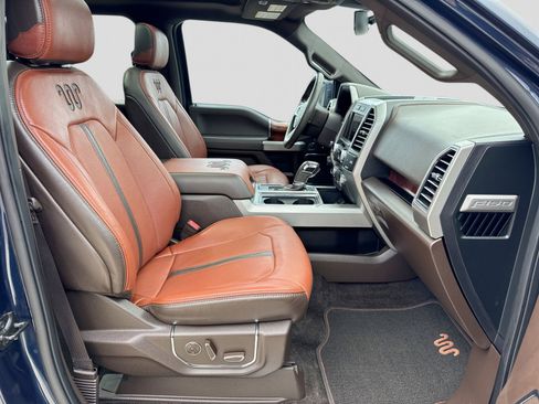 Used 2018 Ford F150 King Ranch w/ Equipment Group 601A Luxury AWD/4WD image 27