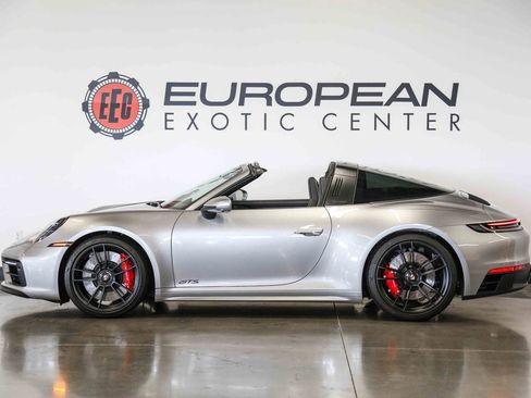 Used 2022 Porsche 911 Targa 4 GTS AWD/4WD image 5