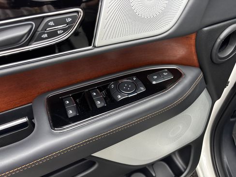 Certified 2024 Lincoln Navigator Black Label image 13