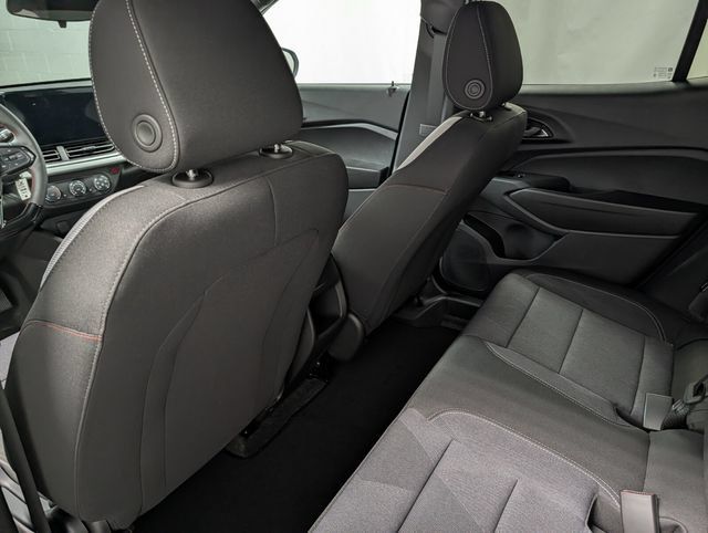 New 2026 Chevrolet Trax RS w/ Sunroof Package FWD image 13