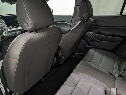 New 2026 Chevrolet Trax RS w/ Sunroof Package FWD image 13