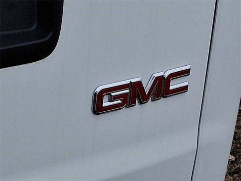 New 2024 GMC Savana 2500 w/ Driver Convenience Package image 10