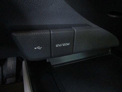 Used 2020 Toyota Camry LE image 27