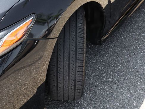 Used 2019 Toyota Camry SE FWD image 41