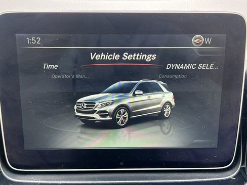 Used 2018 Mercedes-Benz GLE 350 4MATIC image 13