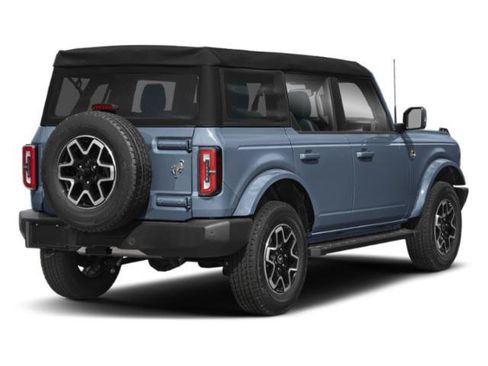 Used 2024 Ford Bronco Outer Banks AWD/4WD image 2