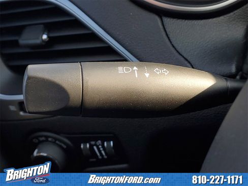 Used 2019 Jeep Cherokee Latitude Plus w/ Cold Weather Group image 17