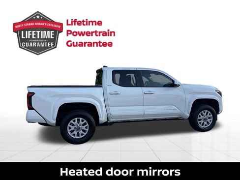 Used 2024 Toyota Tacoma SR5 AWD/4WD image 8