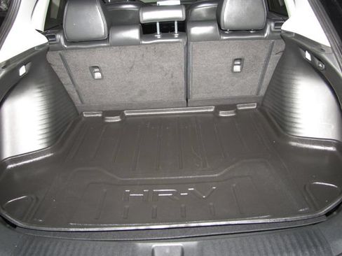 Certified 2023 Honda HR-V EX-L image 17