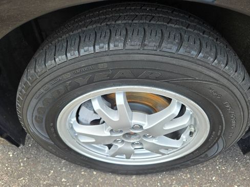 Used 2010 Toyota Prius FWD image 25
