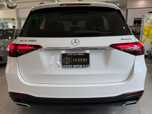Used 2024 Mercedes-Benz GLE 350 4MATIC w/ AMG Line Exterior image 6
