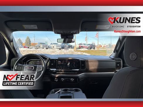 Used 2024 GMC Sierra 1500 Elevation image 23