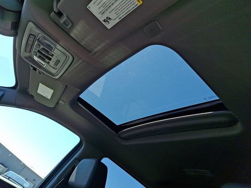 Used 2025 Chevrolet Silverado 2500 LTZ AWD/4WD image 15