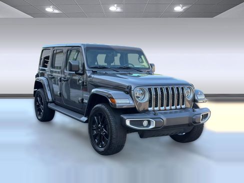 Used 2021 Jeep Wrangler Unlimited Sahara AWD/4WD image 6