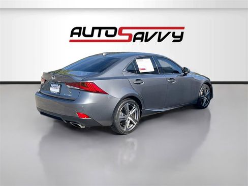 Used 2017 Lexus IS 200t image 7