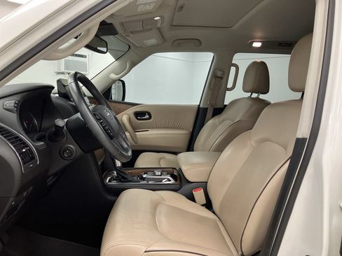 Used 2022 Nissan Armada SL w/ Captain's Chairs Package RWD image 9