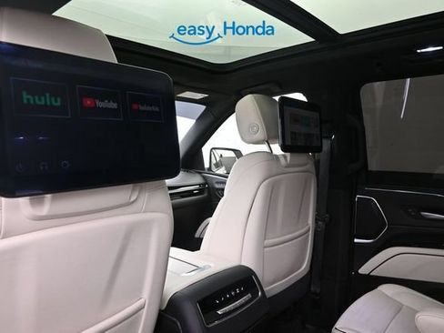Used 2024 Cadillac Escalade ESV Sport w/ LPO, ONYX Package AWD/4WD image 16