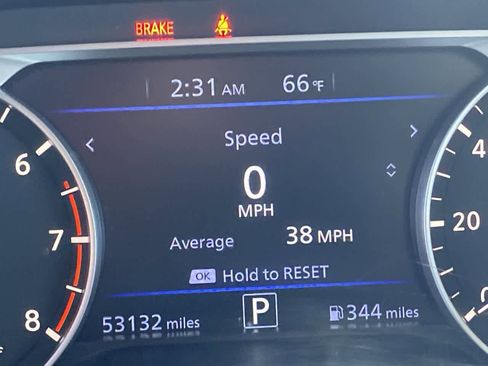 Used 2024 Nissan Altima 2.5 SV FWD image 29