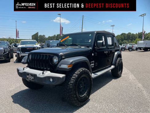 Used 2018 Jeep Wrangler Unlimited Sport AWD/4WD image 1