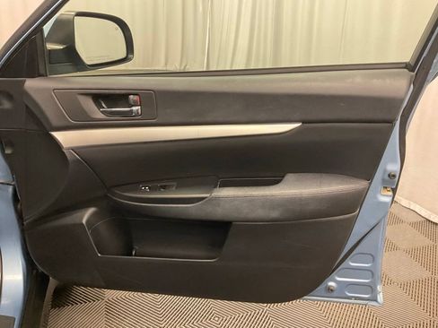 Used 2011 Subaru Outback 2.5i Premium AWD/4WD image 24