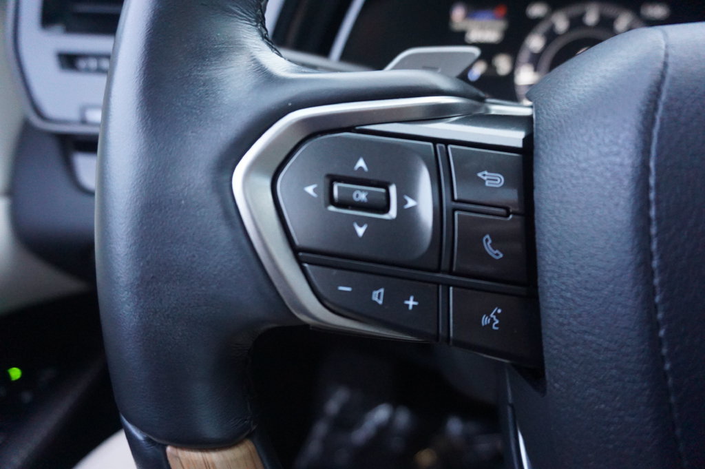 Used 2024 Lexus RX 350 Premium w/ Accessory Package (Z1) FWD image 8