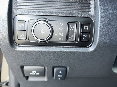 New 2026 Ford F250 Lariat w/ FX4 Off-Road Package image 25