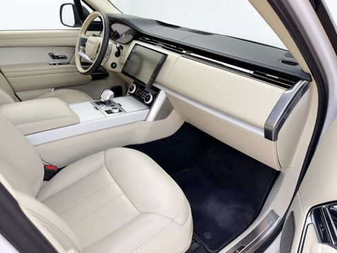 Used 2023 Land Rover Range Rover SV AWD/4WD image 30