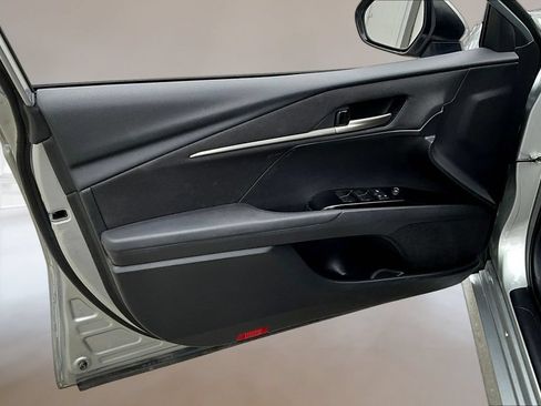 Used 2025 Toyota Camry LE FWD image 19
